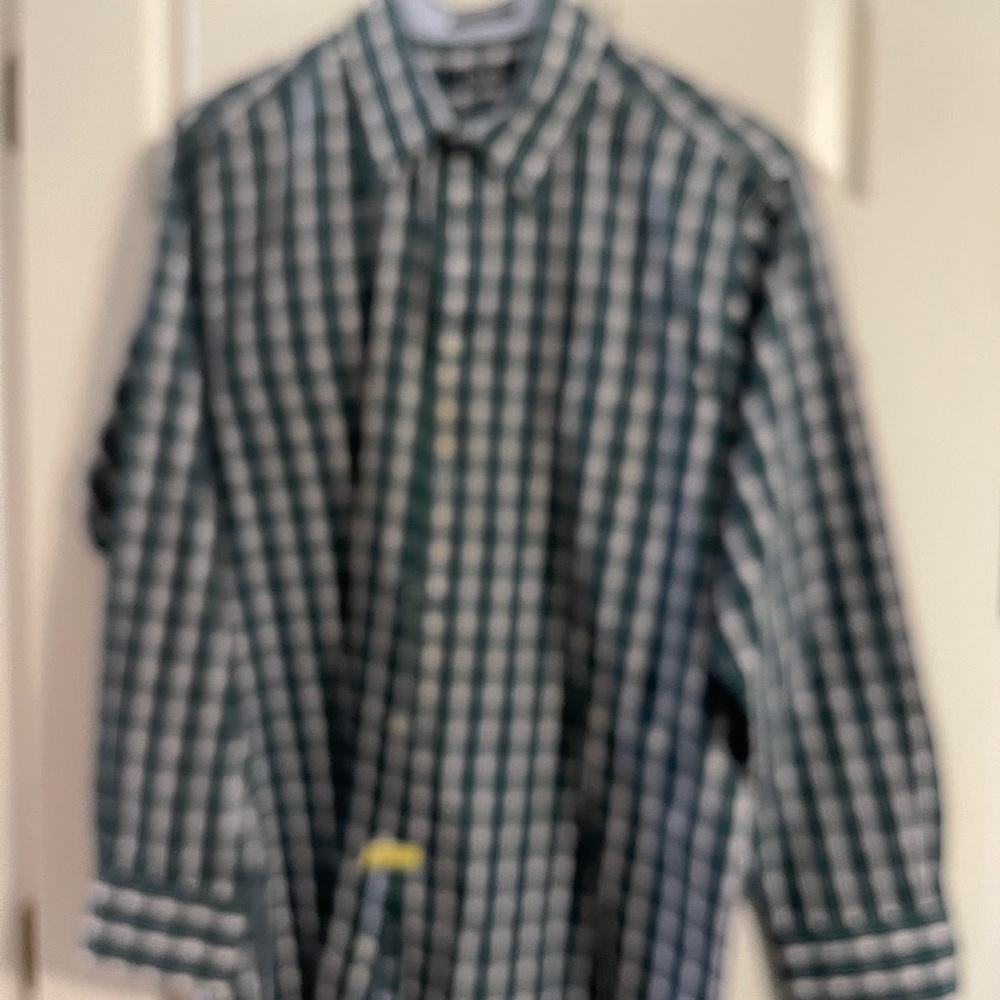 Men’s chap’s long sleeve button down shirt.